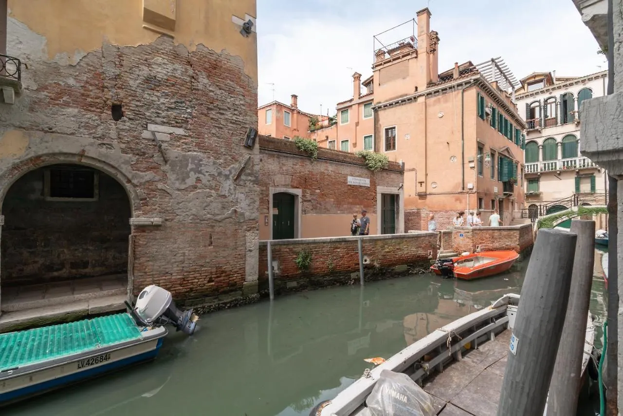 Venice Palace Tintoretto By Wonderful Italy 0*,  Италия